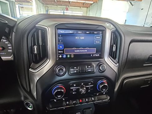 Used 2020 Chevrolet Silverado 1500 LT w/ Convenience Package image 14