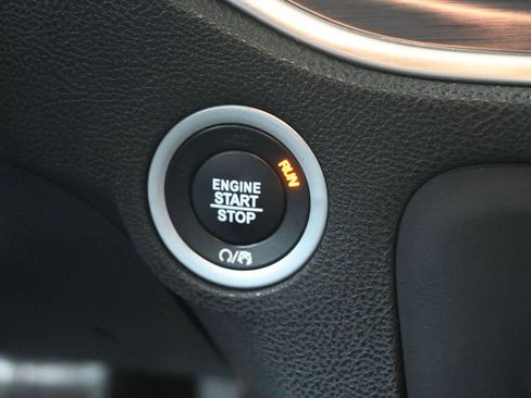 Used 2018 Dodge Charger SXT w/ Blacktop Package image 23