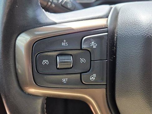 Used 2019 Chevrolet Silverado 1500 High Country w/ Technology Package AWD/4WD image 32