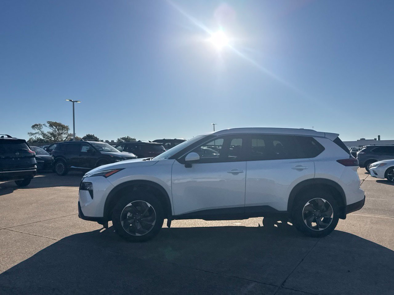 Certified 2024 Nissan Rogue SV w/ SV Premium Package FWD image 17