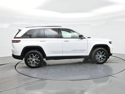 New 2025 Jeep Grand Cherokee Limited image 5