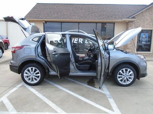 Used 2021 Nissan Rogue Sport S image 20