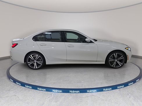 Used 2023 BMW 330i Sedan image 4