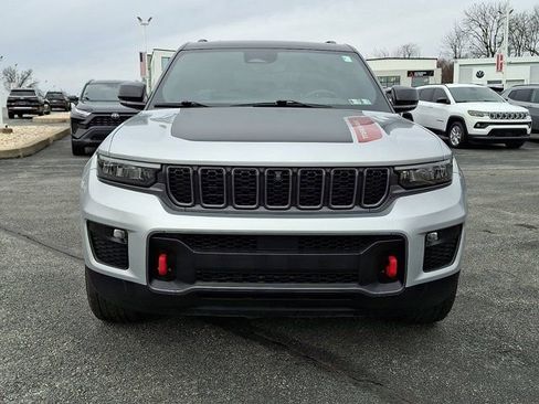 Used 2022 Jeep Grand Cherokee Trailhawk AWD/4WD image 2