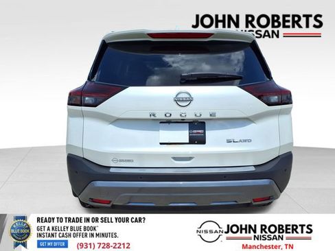 Used 2023 Nissan Rogue SL w/ SL Premium Package image 16