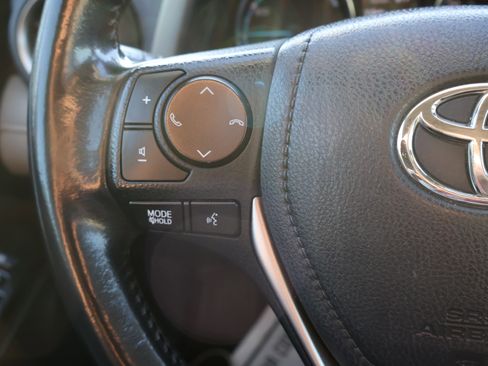 Used 2018 Toyota RAV4 Limited AWD/4WD image 34