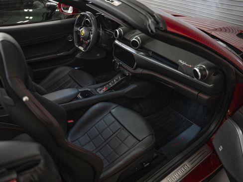 Certified 2023 Ferrari Portofino M image 36