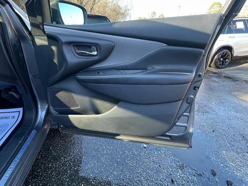 Used 2019 Nissan Murano S image 28