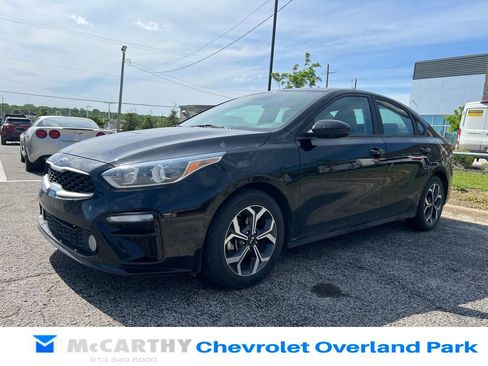 Used 2020 Kia Forte LXS FWD image 7