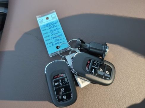 Used 2026 Honda Pilot TrailSport image 32
