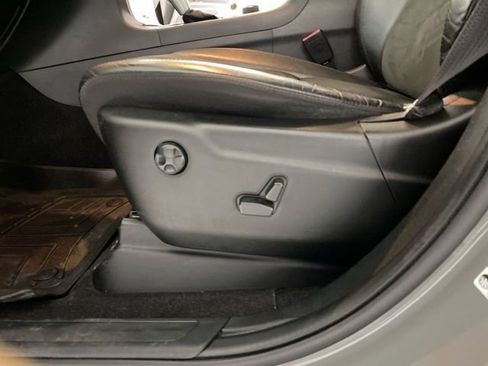 Used 2022 Jeep Grand Cherokee Laredo X image 23