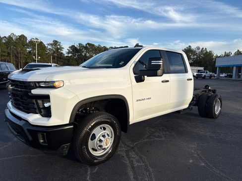 New 2026 Chevrolet Silverado 3500 W/T w/ WT Convenience Package image 6