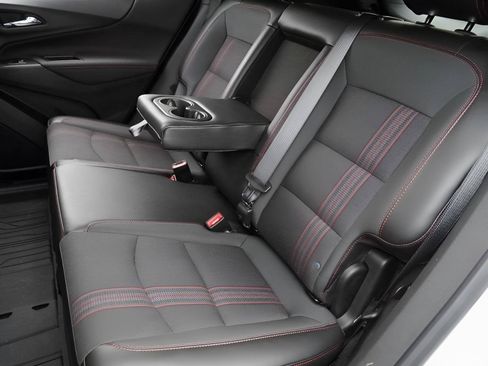 Used 2024 Chevrolet Equinox RS w/ LPO, Floor Liner Package FWD image 21