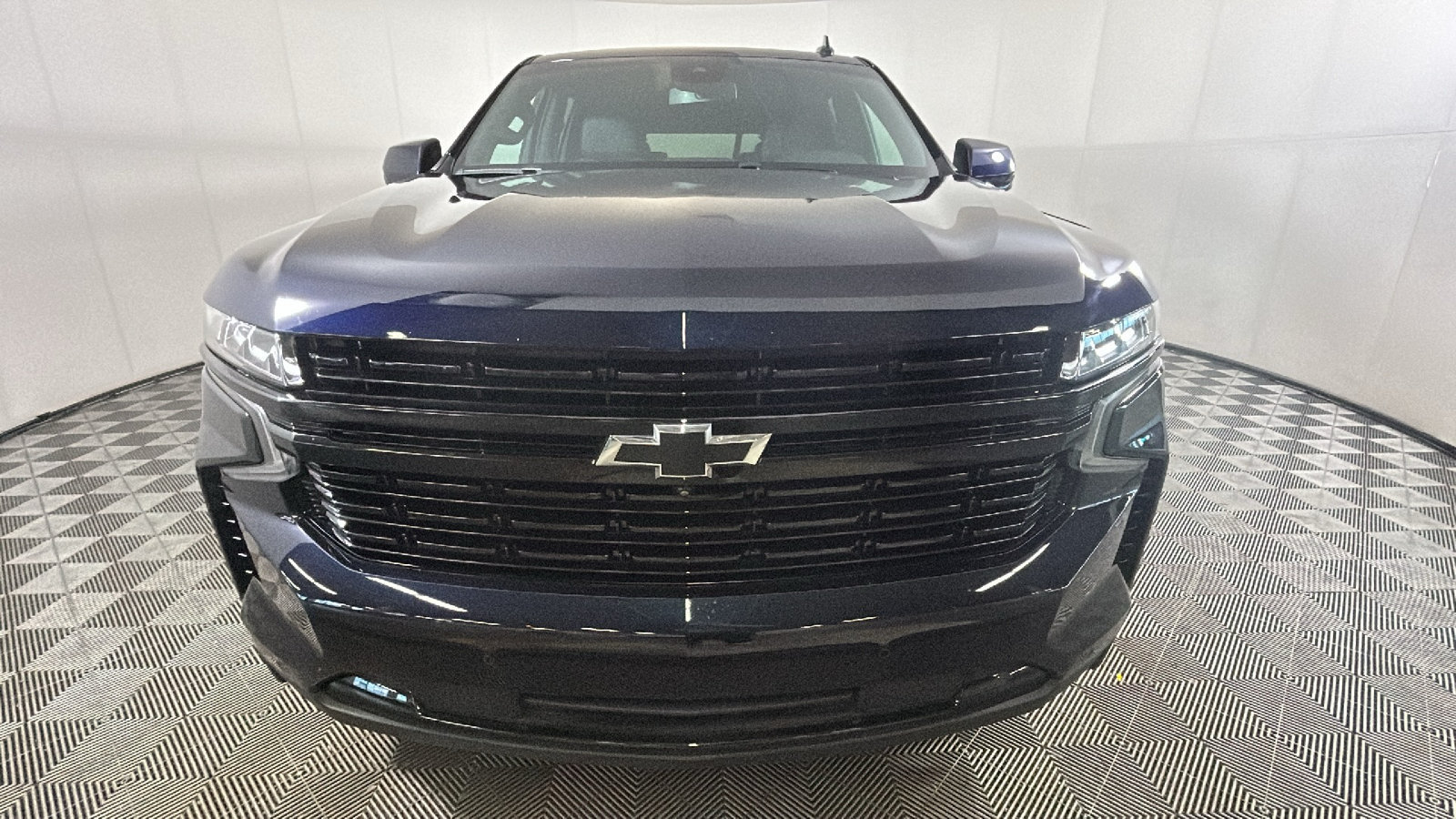Used 2023 Chevrolet Tahoe RST w/ RST Performance Edition AWD/4WD image 9