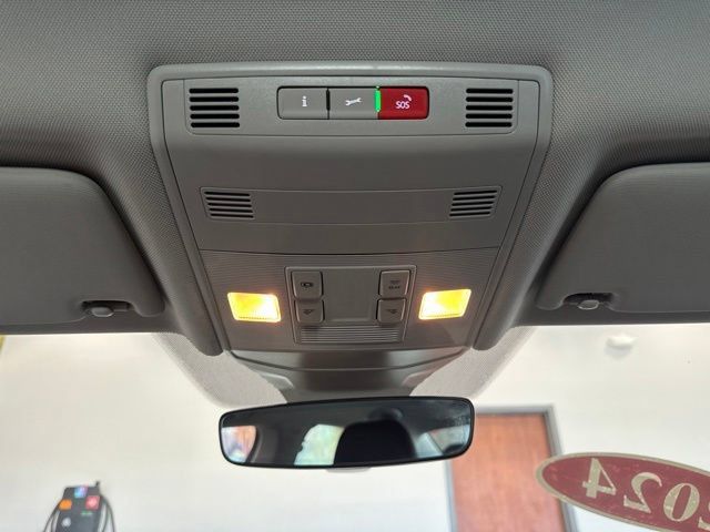 Used 2024 Volkswagen Jetta S FWD image 31