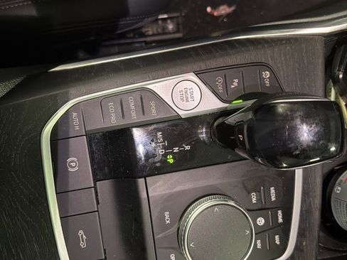 Used 2021 BMW 430i Convertible w/ Premium Package image 15