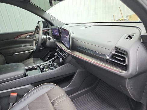 Used 2026 Chevrolet Traverse High Country FWD image 38