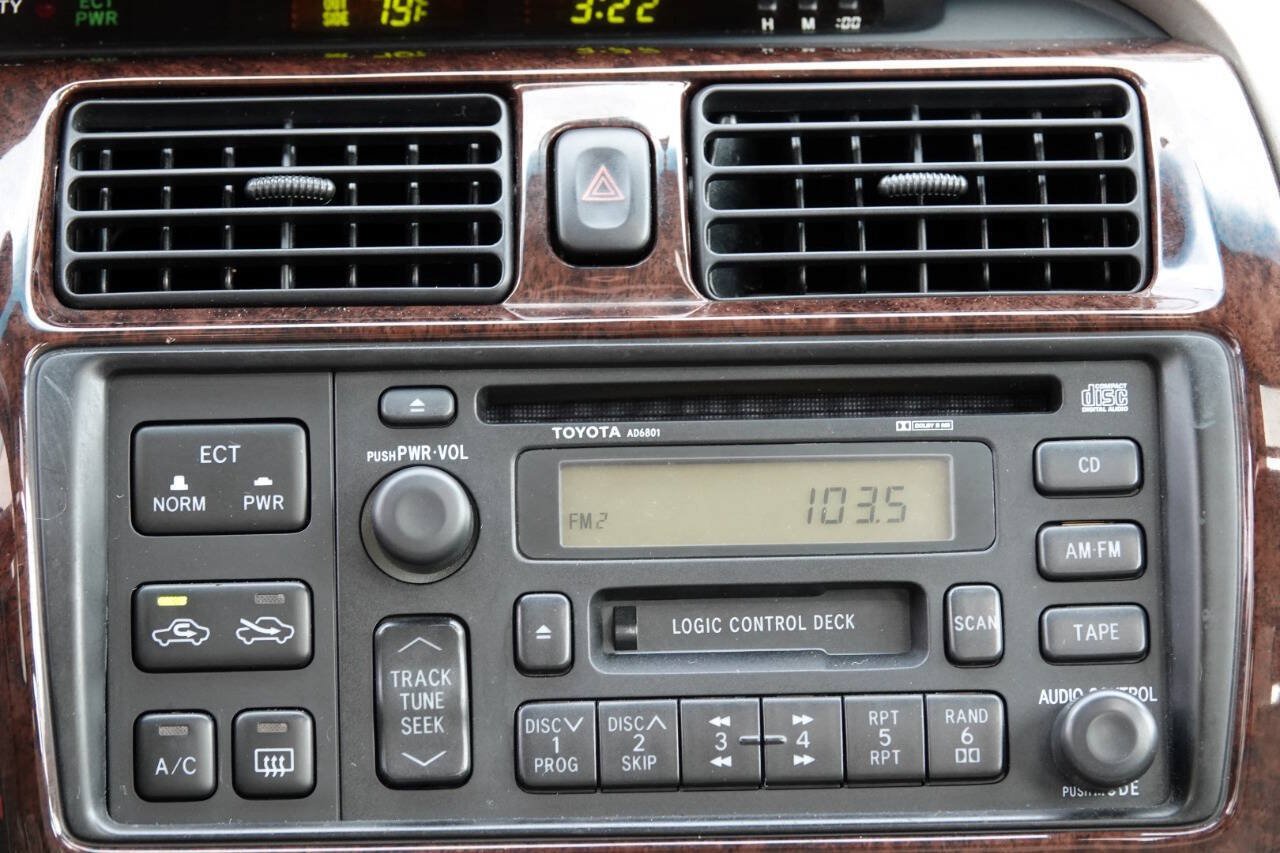 Used 1999 Toyota Avalon XLS FWD image 76