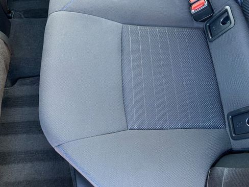 Used 2022 Toyota Corolla SE w/ Carpet Mat Package (TMS) FWD image 16
