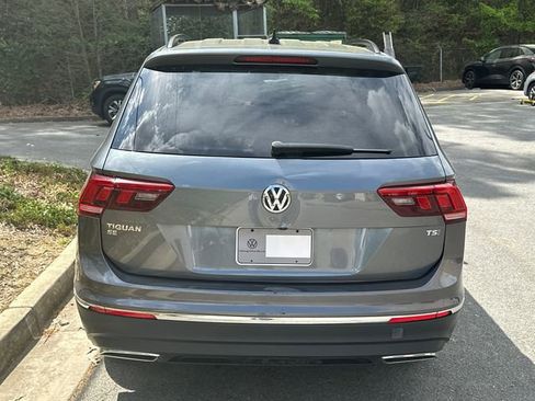 Used 2018 Volkswagen Tiguan SE image 4