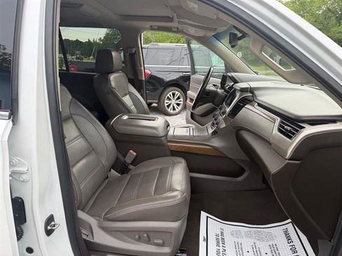 Used 2019 GMC Yukon Denali w/ Denali Ultimate Package AWD/4WD image 16