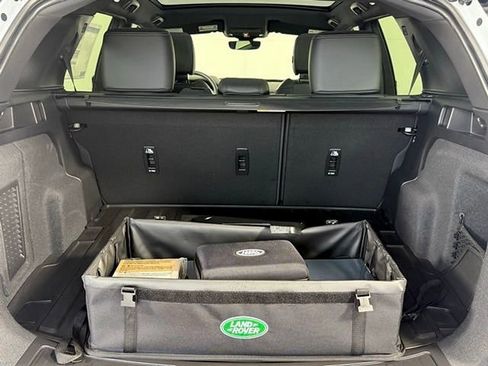 New 2025 Land Rover Discovery Sport Dynamic SE image 18