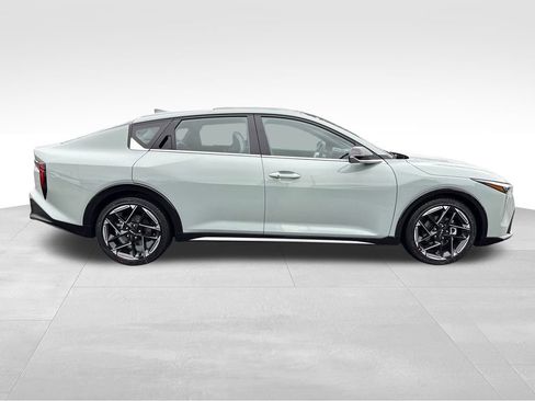 New 2026 Kia K4 GT-Line image 9