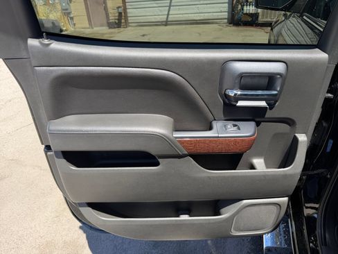 Used 2018 GMC Sierra 1500 SLT AWD/4WD image 25