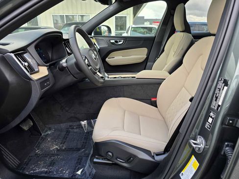 New 2026 Volvo XC60 T8 Plus w/ Climate Package PRO image 20