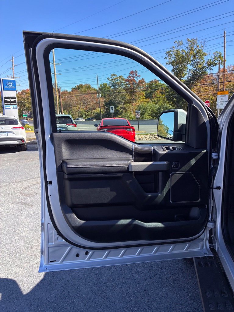 Used 2019 Ford F150 Raptor w/ Equipment Group 802A Luxury AWD/4WD image 31
