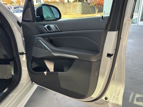 New 2026 BMW X5 sDrive40i w/ M Sport Package image 11