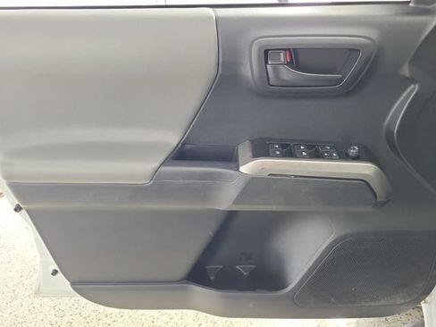 Used 2023 Toyota Tacoma SR5 RWD image 21