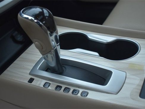 Used 2017 Nissan Altima 2.5 SL w/ Moonroof Package image 24