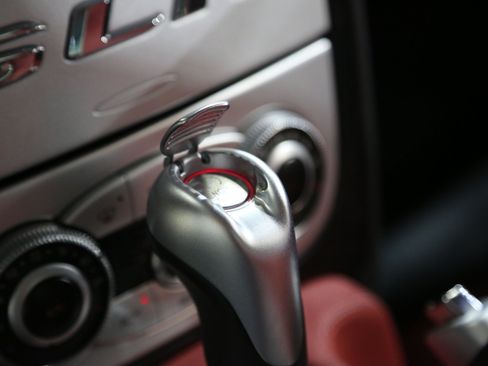 Used 2006 Mercedes-Benz SLR image 26
