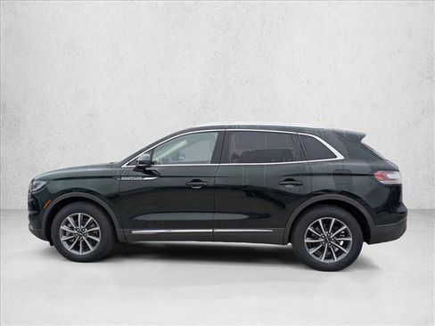 Used 2021 Lincoln Nautilus FWD image 9