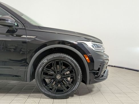 Used 2022 Volkswagen Tiguan SE R-Line FWD image 11
