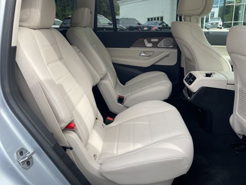 New 2026 Mercedes-Benz GLS 580 4MATIC image 44