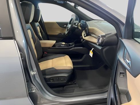 New 2026 Chevrolet Equinox ACTIV w/ Convenience Package III image 10