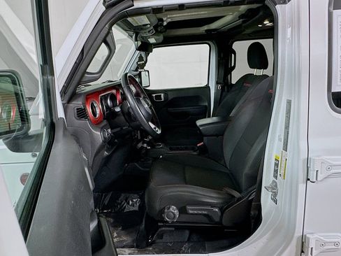 Used 2022 Jeep Gladiator Rubicon w/ LED Lighting Group AWD/4WD image 15