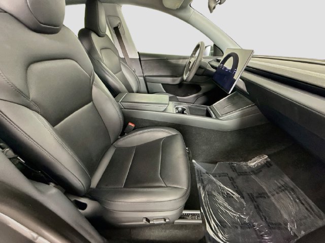 Used 2026 Tesla Model Y Long Range AWD/4WD image 29