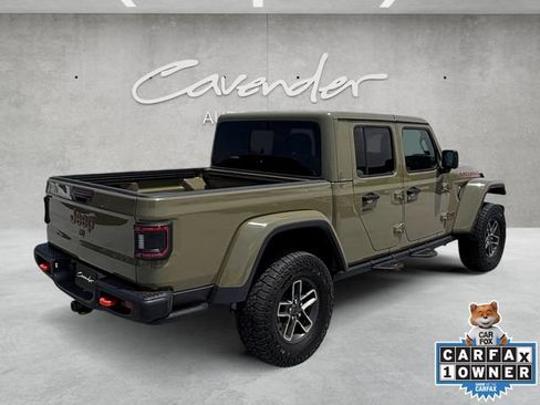 Used 2025 Jeep Gladiator Mojave AWD/4WD image 16