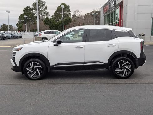 New 2026 Nissan Kicks SV w/ SV Premium Package FWD image 6