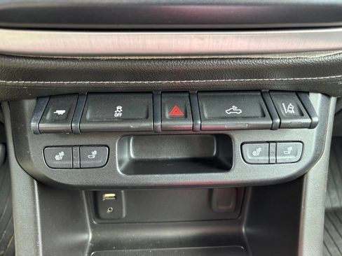 Used 2018 GMC Canyon SLT w/ Driver Alert Package AWD/4WD image 44
