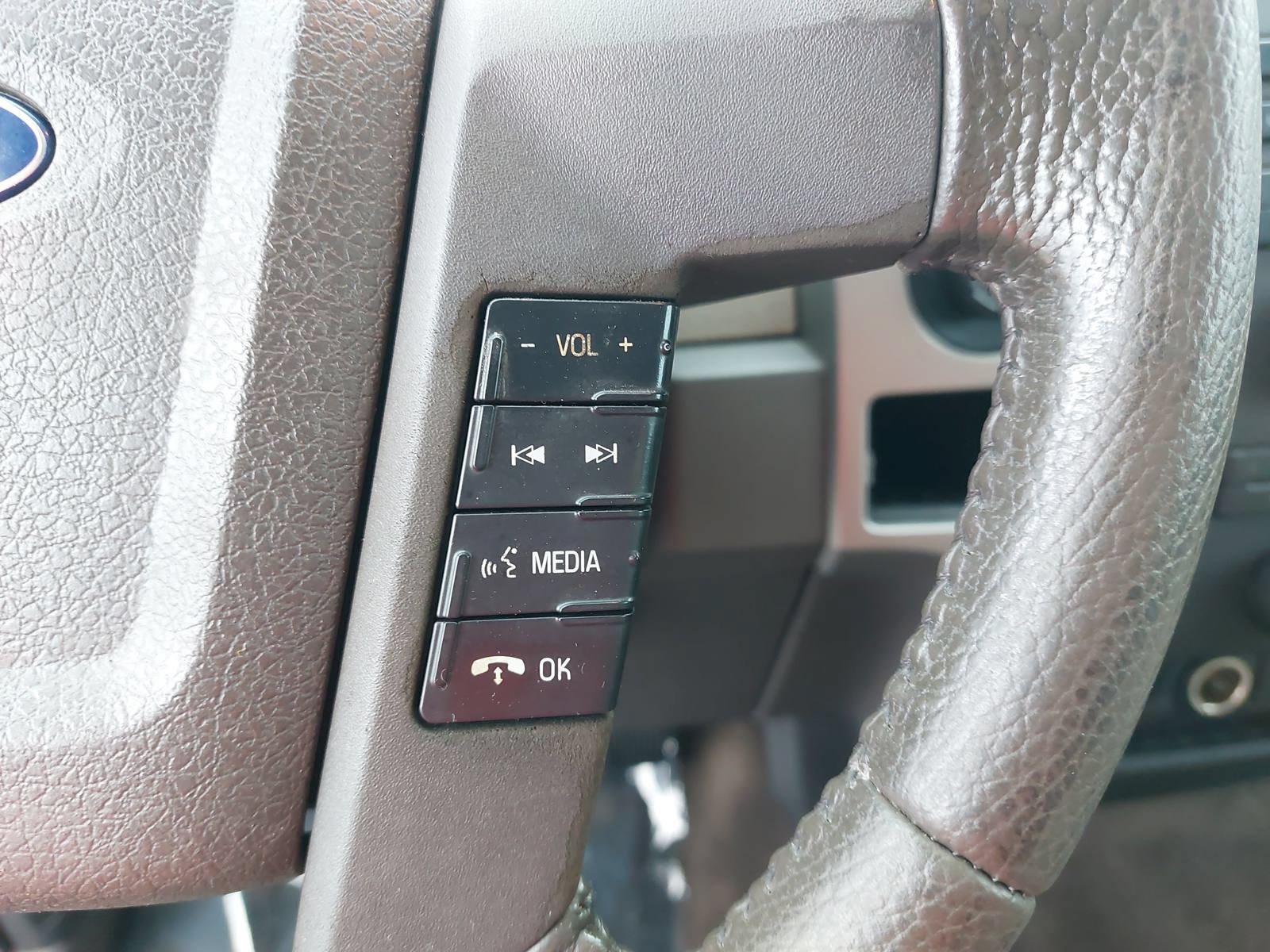 Used 2010 Ford F150 XLT AWD/4WD image 17