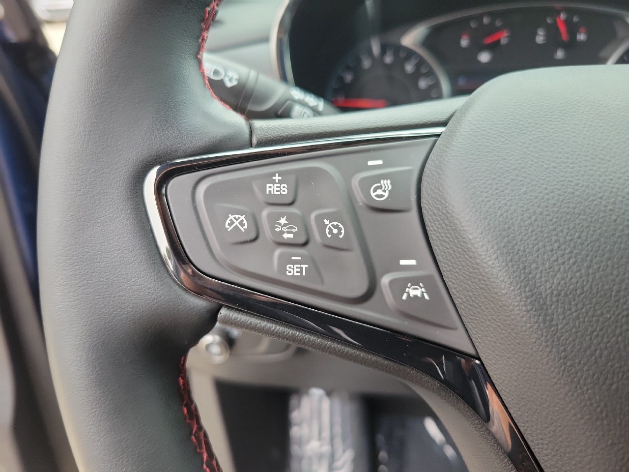 Certified 2024 Chevrolet Equinox RS FWD image 20