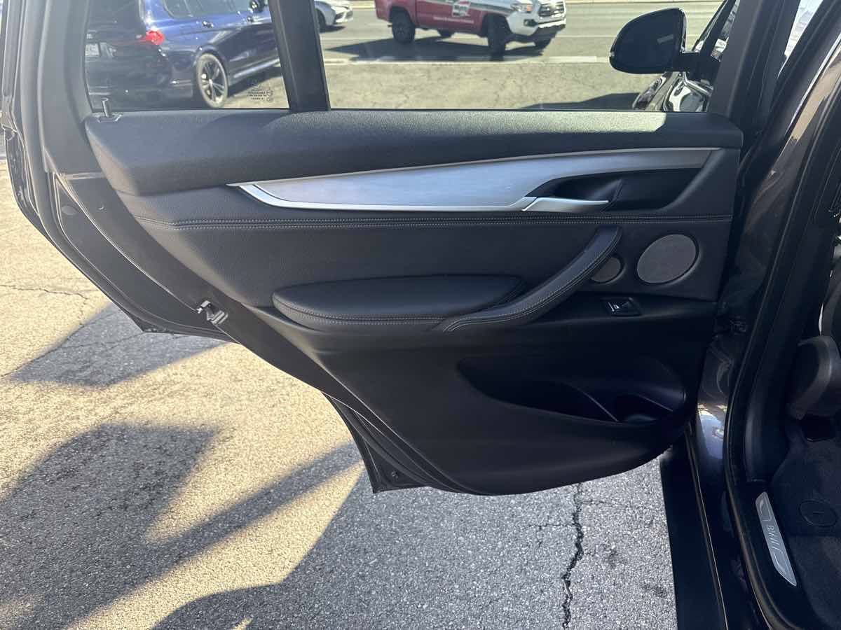 Used 2018 BMW X5 xDrive35i AWD/4WD image 14