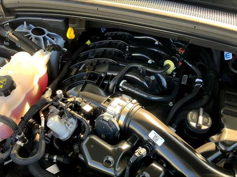 Used 2024 Jeep Grand Cherokee L Laredo image 57