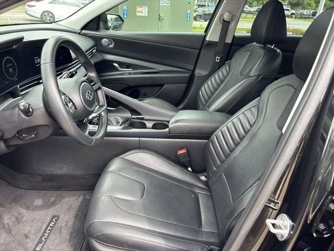 Used 2022 Hyundai Elantra Limited w/ Cargo Package FWD image 13