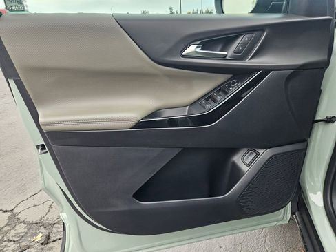 New 2026 Chevrolet Equinox LT w/ Convenience Package II FWD image 10