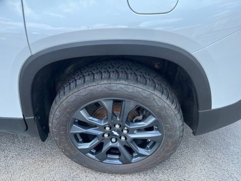 Used 2020 Chevrolet Traverse RS AWD/4WD image 11
